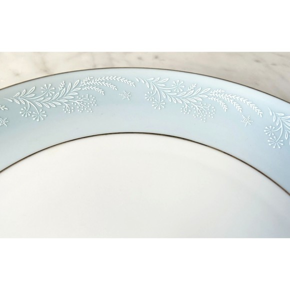 Vintage Noritake China Laureate Japan 5651 Dinner Plate Blue White Floral Silver - Picture 2 of 5
